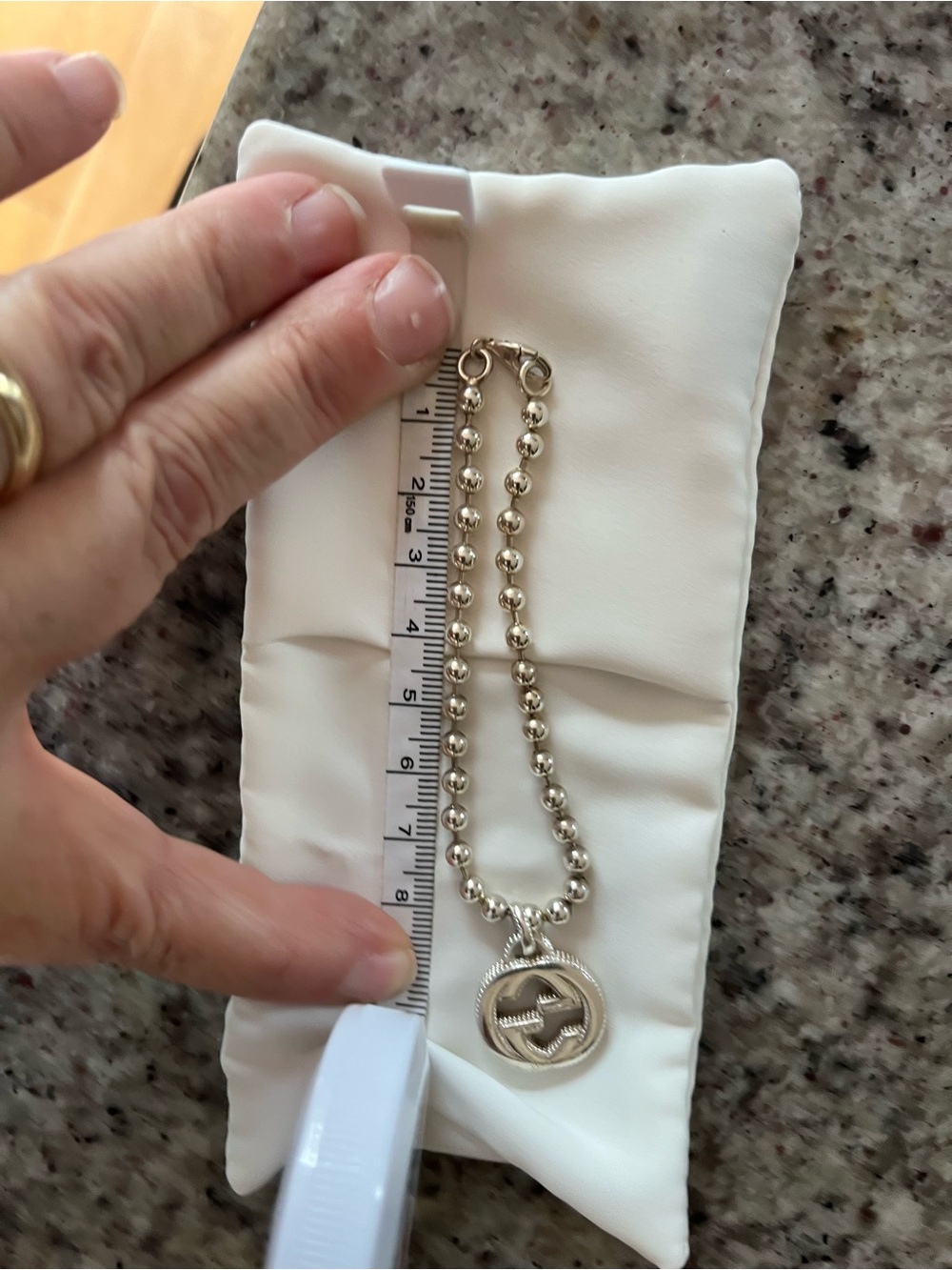 Gucci Silver Beaded Bracelet with Interlocking G Charm size 18 - Picture 8 of 9